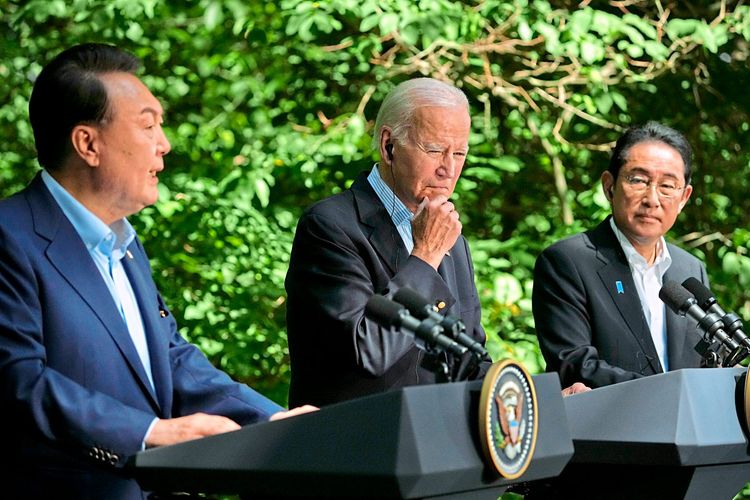 Südkoreas Präsident Yoon Suk-yeol, US-Präsident Joe Biden und Japans Regierungschef Fumio Kishida