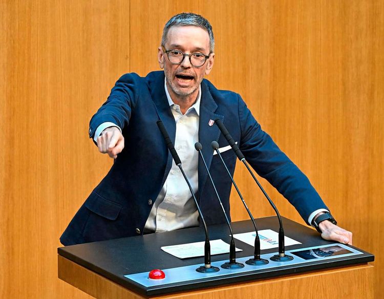 FPÖ-Bundesparteiobmann Herbert Kickl bei seiner Rede anlässlich der Sitzung des Nationalrats am 17. April.