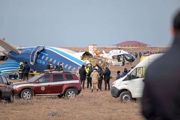 flugzeugcrash-in-kasachstan-neues-details-zum-funkverkehr-zwischen-piloten-und-fluglotsen