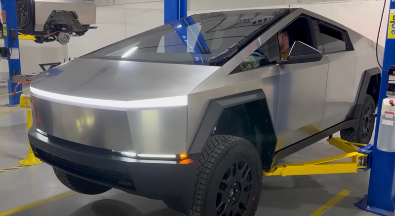 Tesla pausiert die Produktion des Cybertrucks