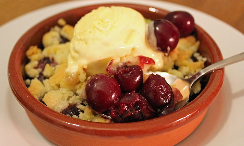 Rezept: Kirschcrumble - Desserts &amp; Süßspeisen - derStandard.at › Lifestyle