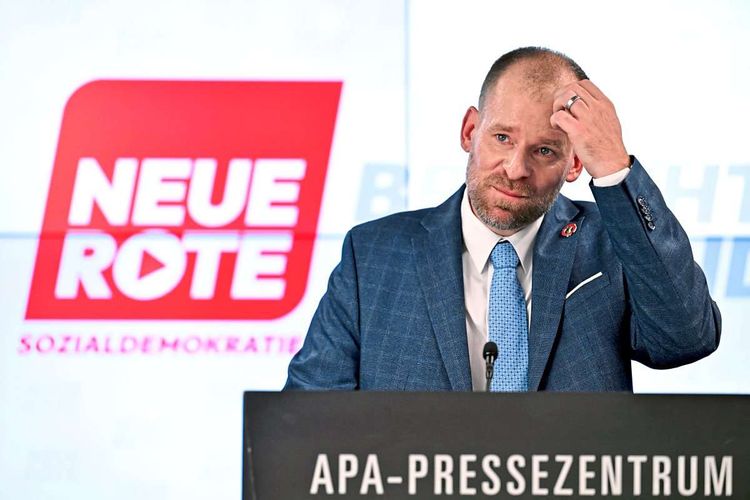 Rudolf Fußi bei einer Pressekonferenz im APA-Pressezentrum.