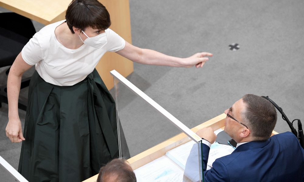 S18-Evaluierung: Türkis-Grün zwischen Tauschhandel und Retourkutsche - Vimarsana News