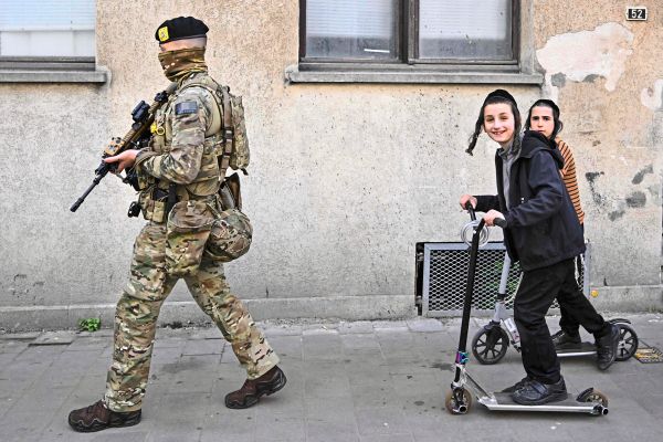 Europas-Geheimdienste-warnen-vor-erh-hter-Terrorgefahr-durch-iranische-Wegwerfagenten