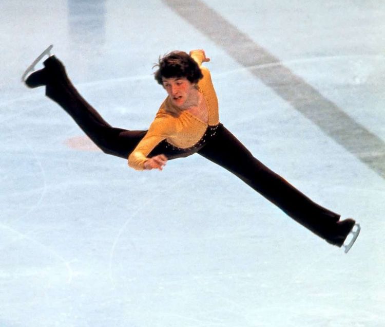 Mobbingopfer Olympiasieger Die Story des homosexuellen Eiskunstlaufers Robin Cousins Sport derStandard Sport