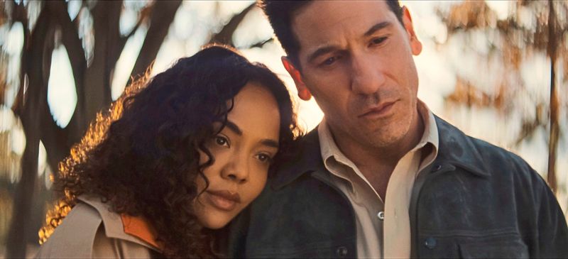 "His & Hers" bei Netflix: Böser Blick zurück