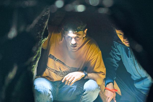 -The-Survivors-auf-Netflix-Lasst-die-Toten-nicht-ruhen-