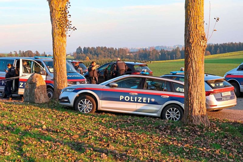 Zwei Tote in Rohrbach: Fahndung nach Verdächtigem auf Deutschland und Tschechien ausgeweitet