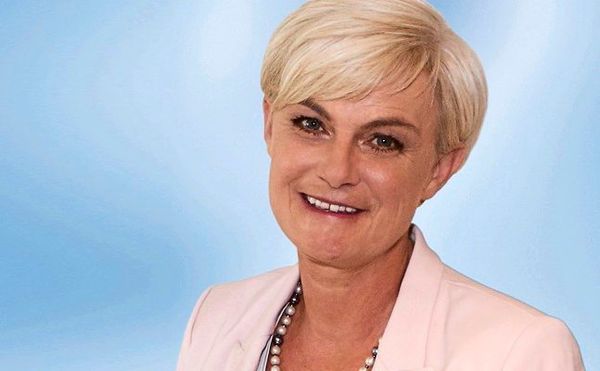 Ungereimtheiten-bei-F-rderantrag-Salzburger-FP-Bundesr-tin-tritt-zur-ck