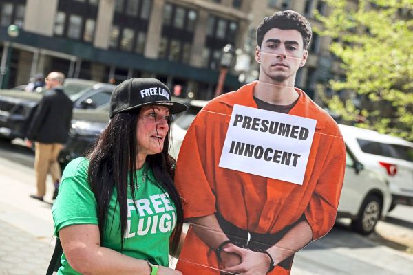 K-nnen-Geschworene-bei-bekannten-US-F-llen-wie-Mangione-oder-Kirk-berhaupt-unbefangen-sein-