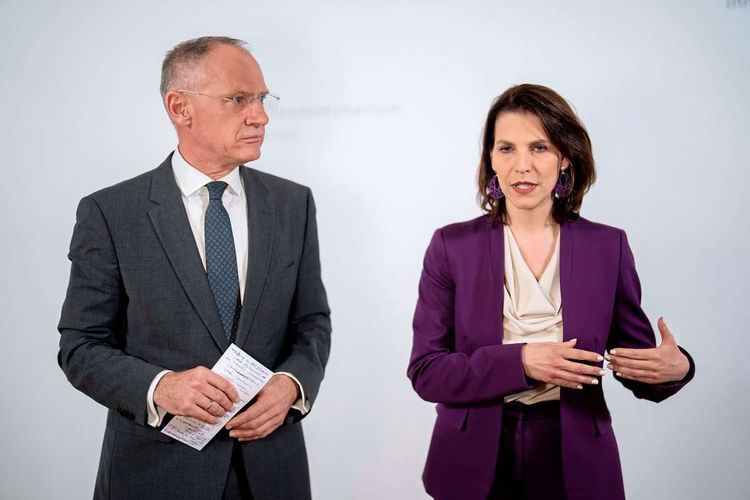 Innenminister Gerhard Karner und Verfassungsministerin Karoline Edtstadler