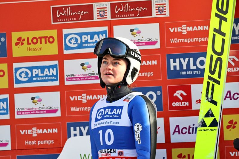 Skispringerinnen mussten sich für Teilnahme vor männlichem Arzt ausziehen – FIS gelobt Besserung