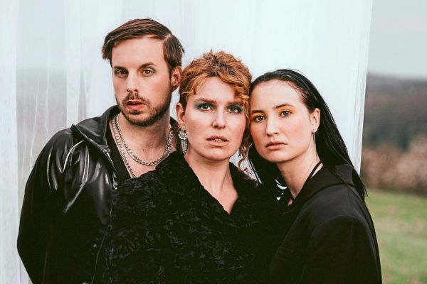 Kulturtipps-der-Woche-Tiefe-Wasser-in-K-rnten-und-queeres-Salzkammergut