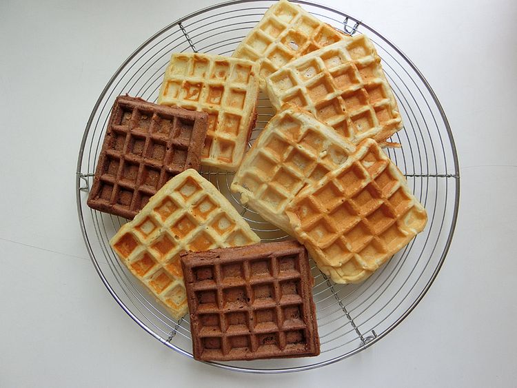 Rezept: Waffeln mit Erdbeerragout - Desserts &amp; Süßspeisen - derStandard ...