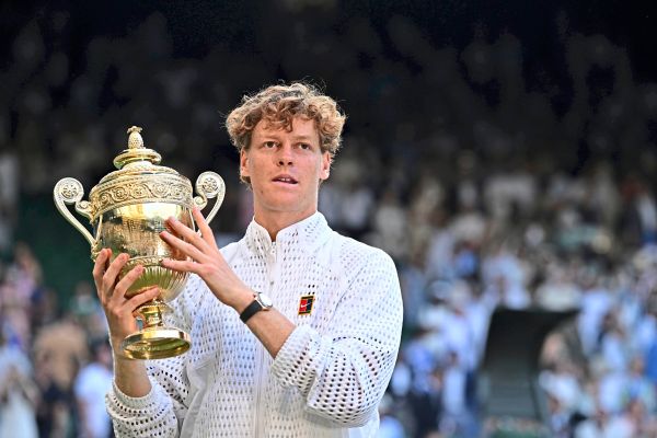 Sinner-kehrte-als-Champion-auf-die-Grand-Slam-Ebene-zur-ck