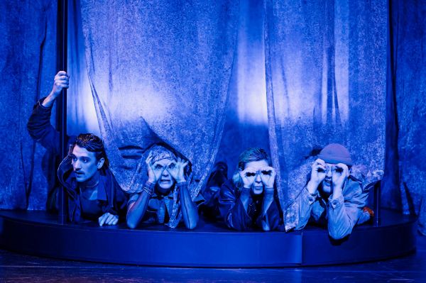 -Die-R-uber-und-Animal-Farm-am-Landestheater-Nieder-sterreich