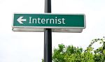Grazer Internist soll Patientinnen jahrelang missbraucht haben Der Arzt richtete die Kameralinse seines Handys auf den Intimbereich der Patientinnen. Eine davon wurde darauf offenbar aufmerksam. Acht Opfer sind bekannt