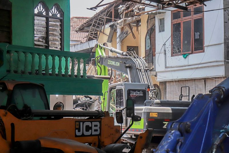 Zahl der Toten nach Schuleinsturz in Indonesien steigt