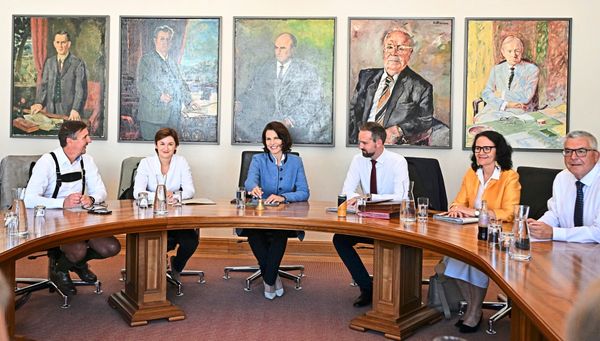 Salzburgs-Finanzlandesrat-Schwaiger-auf-Intensivstation