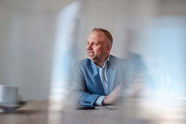 Insektianer-Pauer-Bei-uns-leben-die-Maden-wie-Gott-in-Frankreich-