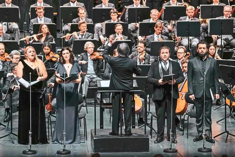 Wiener Philharmoniker mit Riccardo Muti in Salzburg: Pfeif auf den