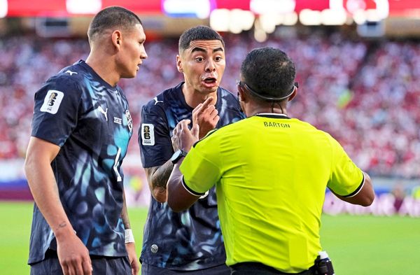 FIFA-entzieht-Radio-Kommentator-aus-Paraguay-wegen-Wutrede-die-WM-Akkreditierung