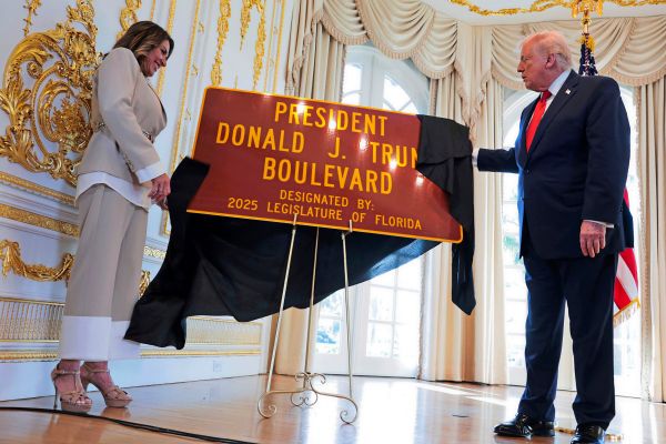 in-florida-gibt-es-jetzt-den-president-donald-j-trump-boulevard