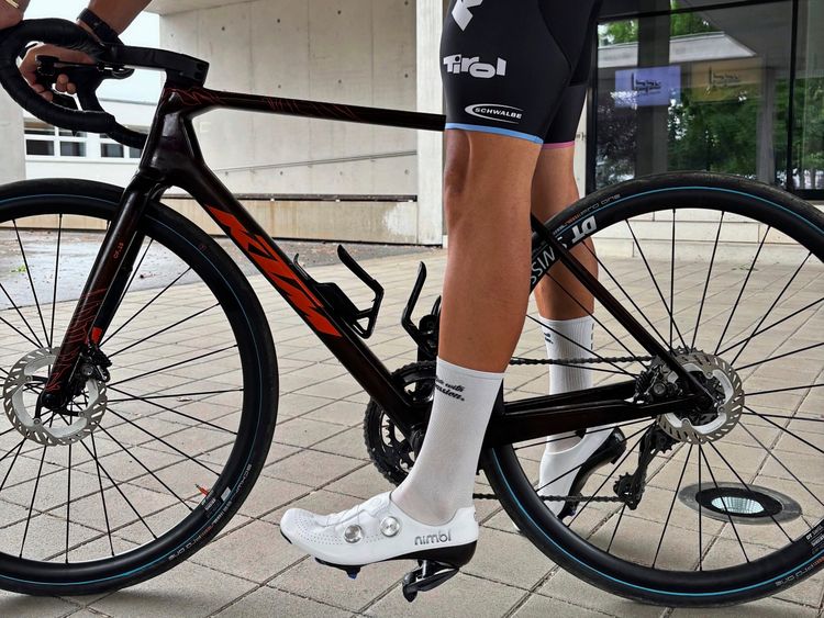 Haltung, Pedale, Technik: Der Profi erklrt, worauf es auf dem Rennrad  ankommt - Radsport - derStandard.at  Sport