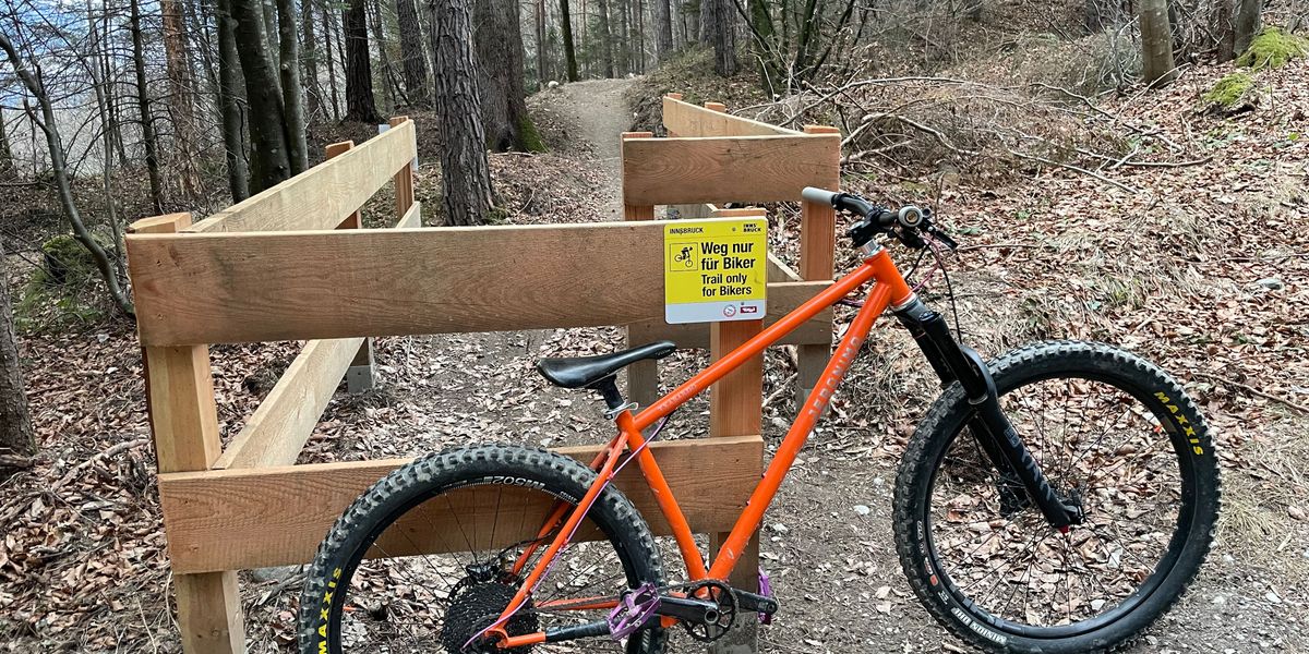 Innsbrucker Mountainbike-Trail als Lehrstück für die Sinnlosigkeit von Populismus