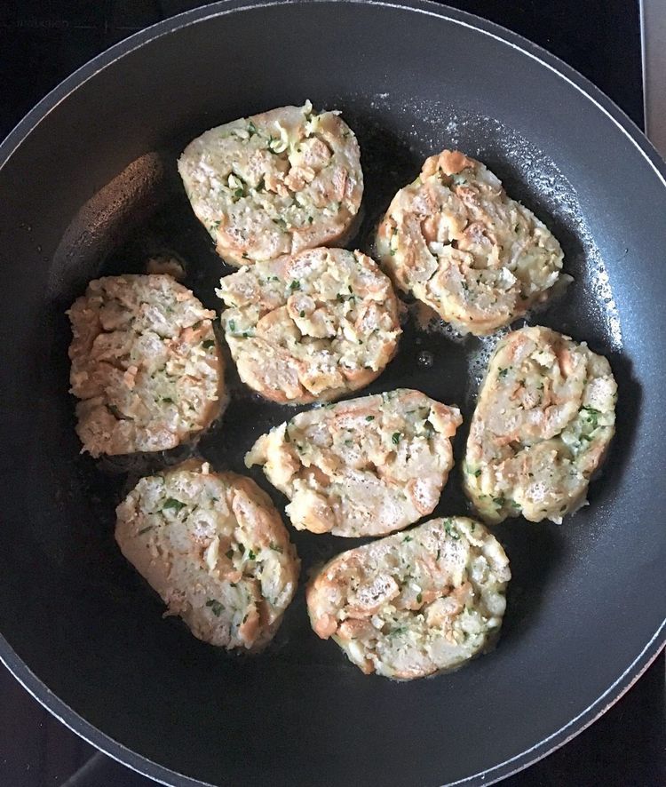 Veganes Rezept: Gemüsebeuschel mit Serviettenknödel - Vegetarische ...