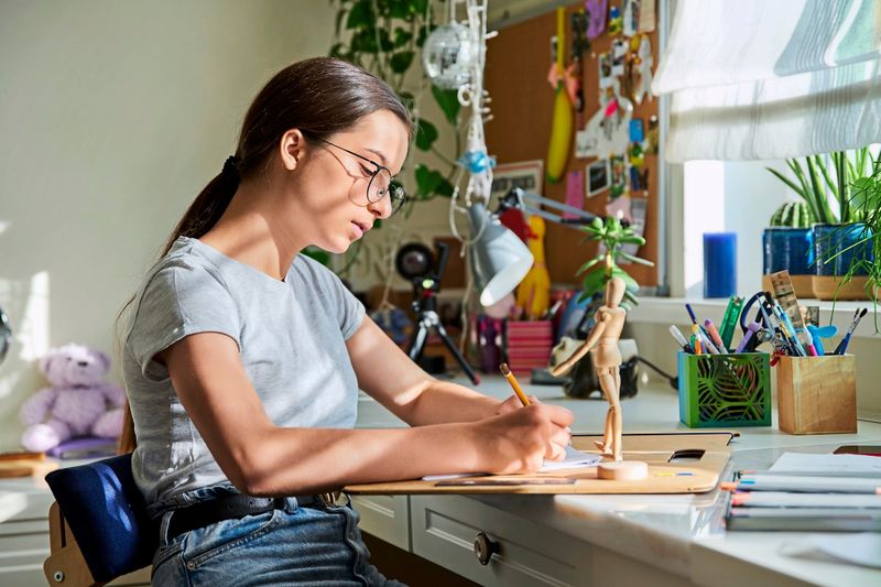 Smartphone-Fasten: "Unsere Tochter hat stundenlang gezeichnet, statt gescrollt"