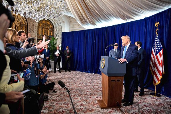 trumps-milit-roperation-beschleunigt-den-autorit-ren-abw-rtstrend