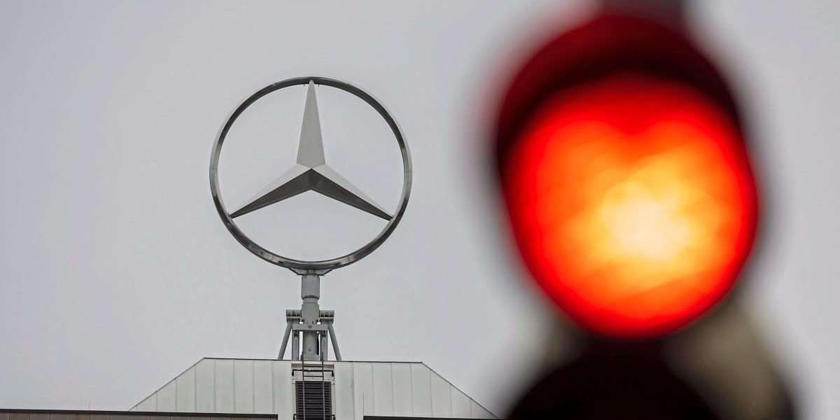MercedesBenz ruft weltweit 250.000 Autos zurück Unternehmen