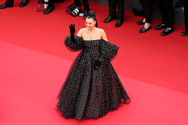 Filmfestspiele-Cannes-mit-neuem-Dresscode-Das-waren-die-bemerkenswertesten-Outfits