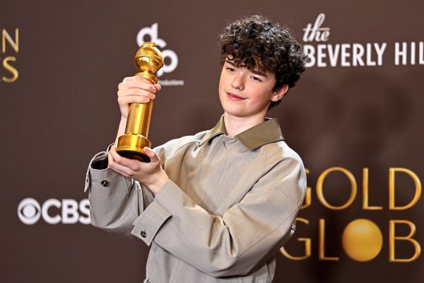 -Adolescence-The-Pitt-Hacks-Das-sind-die-Serienpreise-bei-den-Golden-Globes