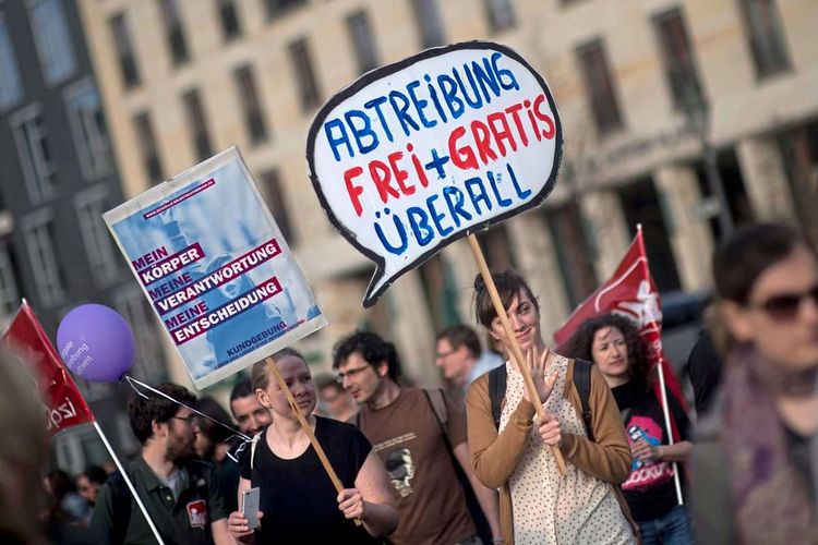 In Deutschland wird immer wieder für die Straffreiheit von Schwangerschaftsabbrüchen demonstriert.