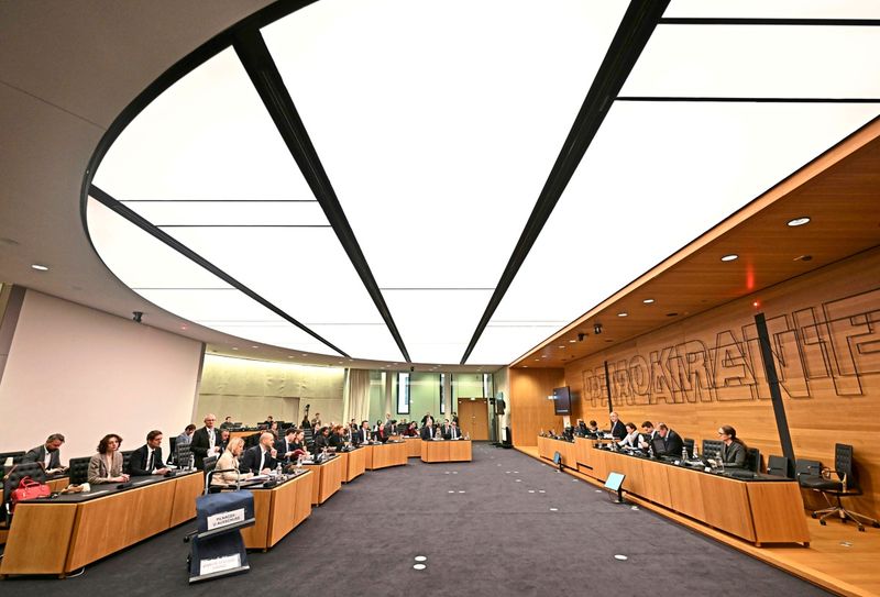 Ein Telefonat, drei Versionen: Was passierte rund um die Obduktion von Pilnacek?