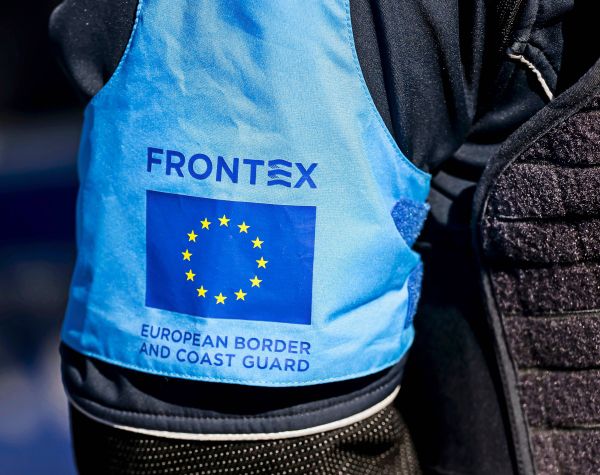 Frontex-Boot-kentert-in-der-g-is