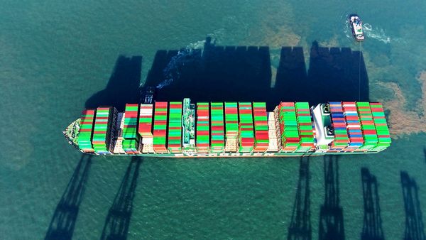 Z-lle-und-Unsicherheit-kosten-Wachstum-wie-sich-Unternehmen-absichern-k-nnen