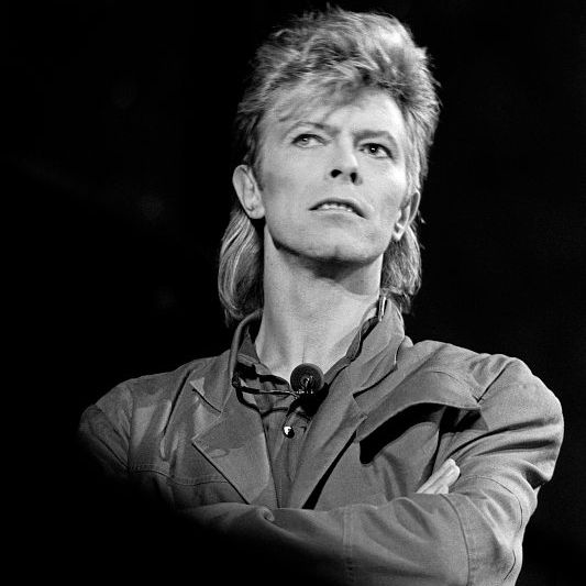David Bowie gestorben Der Mann, der nach den Sternen griff Musik derStandard.at › Kultur