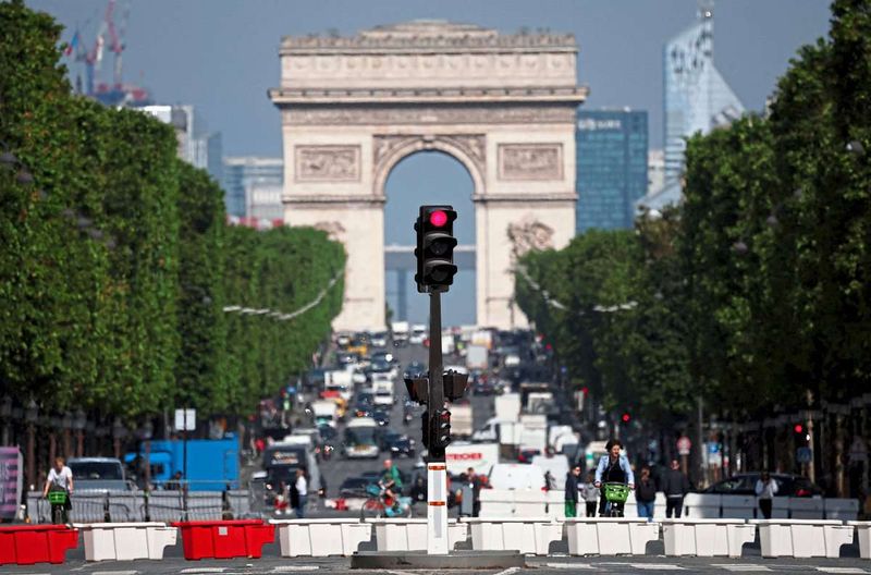 SUV-Fahrer fuhr Radfahrer in Paris nach Streit tot