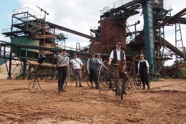 Luftlos: Auf Vollgummi durchs Donautal - Fahrrad - derStandard.at ...