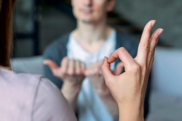 Geb-rdensprache-lernen-wie-und-wo-kann-man-es-ben-
