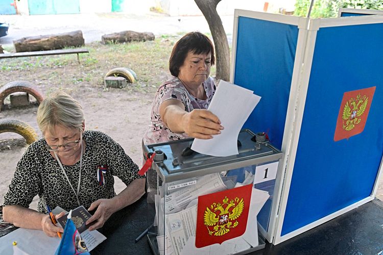 Der Kreml lässt auch in den in der Ukraine annektierten Gebieten nun Pseudowahlen durchführen.