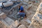 Befestigungsmauern und Gräber. Archäologische Forschungen auf Ägina