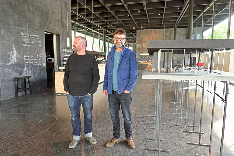 Martin Bereuter (li.) und Cornel Hess vom Werkraum Bregenz.