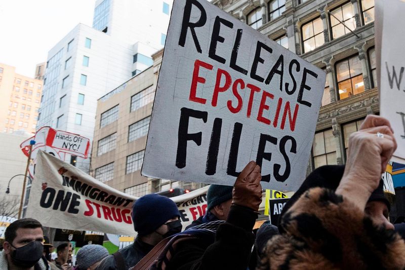 Opfer-Gruppe bezeichnet Veröffentlichung neuer Epstein-Files als "Verrat"