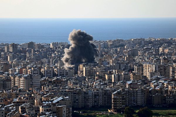 Im-Libanon-und-in-Israel-wiederholt-sich-nach-dem-Kriegseintritt-der-Hisbollah-der-Albtraum