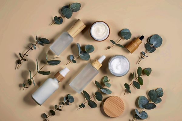 Wie-man-sicherstellt-dass-Naturkosmetik-wirkt-und-nicht-schadet
