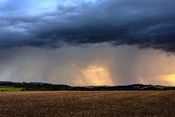 Kaltfront-bis-Sp-tsommer-Wetter-wird-kommende-Woche-wechselhaft